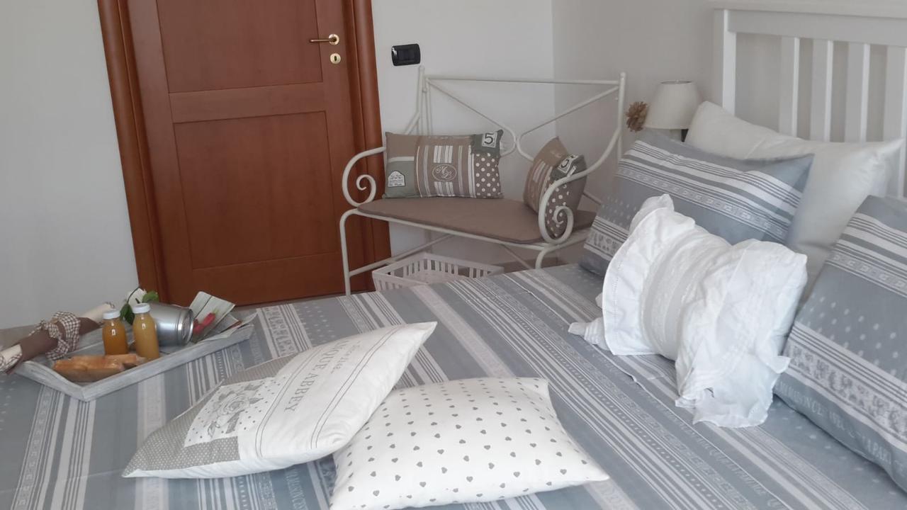 Beti House Heart'S And Roses Rooms بونتي جاليريا المظهر الخارجي الصورة