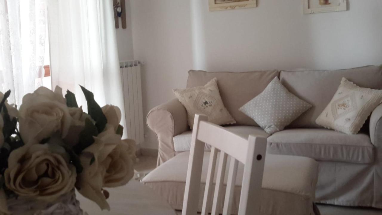 Beti House Heart'S And Roses Rooms بونتي جاليريا المظهر الخارجي الصورة